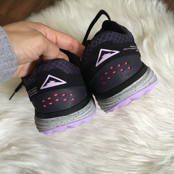 Nike Trail Black & Pink Juniper All Terrain Athletic Shoes Size 7 - Picture 7 of 8